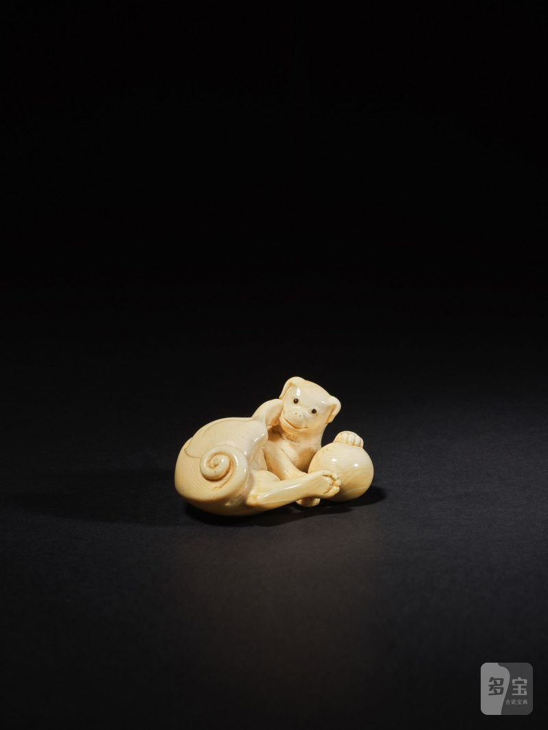 象牙彫根付 犬 無銘 19世紀前期 | NETSUKE EN IVOIRE REPRÉSENTANT UN CHIEN COUCHÉ - 图4